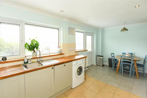 6 Sherborne Road, Trowbridge, BA14 9SJ