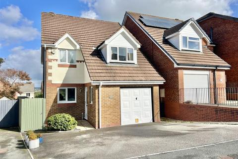 3 bedroom detached house for sale, Manor View, Par