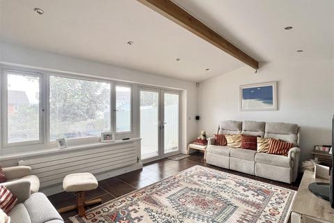 206 Manor View, Par, PL24 2ER