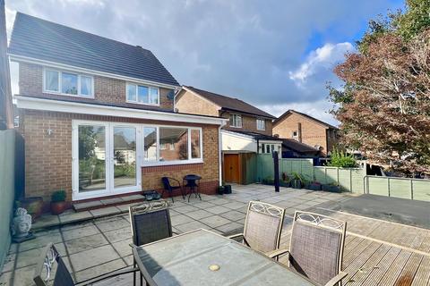 206 Manor View, Par, PL24 2ER