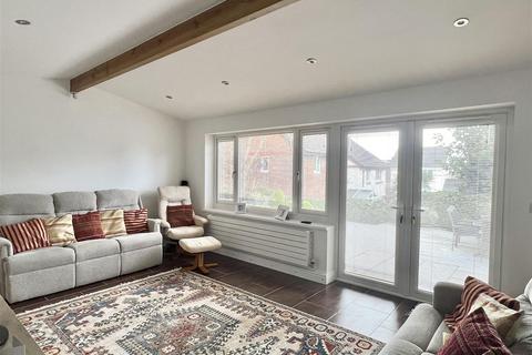206 Manor View, Par, PL24 2ER
