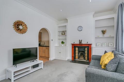 1 bedroom flat for sale, Crisp Road, Hammersmith W6