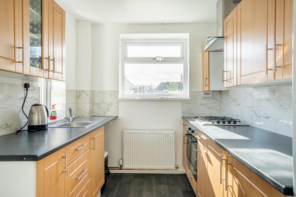 Barkston Avenue, York 2 bed semidetached house for sale £250,000