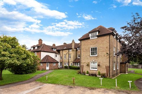 2 bedroom apartment for sale, Station Road, Marks Tey