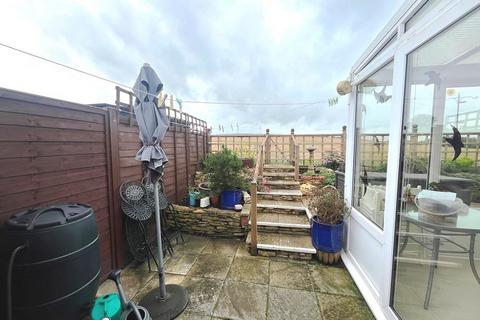 11 Icknield Court, Bidford On Avon, Alcester, B50 4AZ