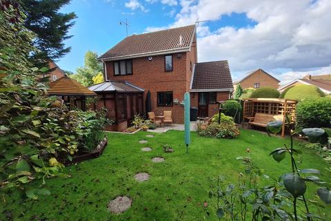 4 bedroom detached house for sale, Gilder Close, Barton Hills, LU3 4AX