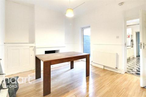 4 bedroom detached house to rent, Belgrave Road, Walthamstow