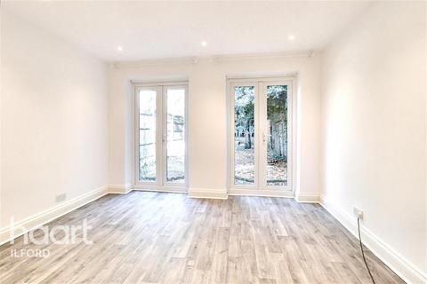 4 bedroom detached house to rent, Belgrave Road, Walthamstow