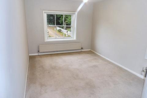 3 bedroom flat to rent, Holt Fleet Road, Ombersley WR9