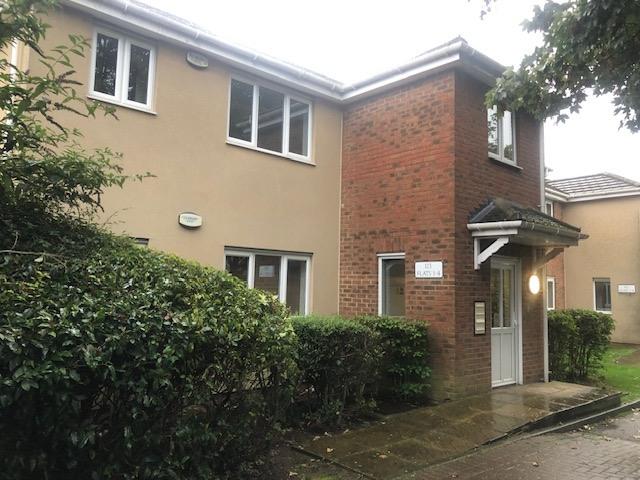 Purpose Built First Floor Flat with 1 Bedroom, Li