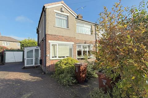 64 Grovelands, Bradford, BD2 4HQ