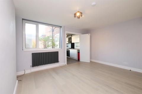 2 bedroom end of terrace house for sale, Finsbury Street, South Bank