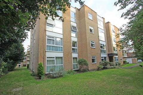 1 bedroom flat for sale, St. Anthonys Road, Bournemouth