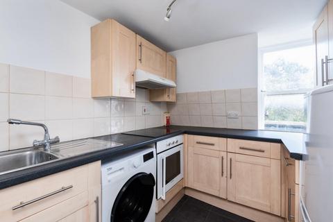 1 bedroom flat to rent, Albion Place, Bath BA1