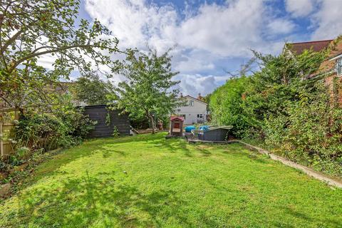 3 bedroom semi-detached house for sale, Brook End Road South, Chelmsford