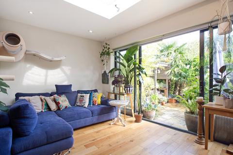 3 bedroom end of terrace house for sale, Huntingfield Road, Putney, London, SW15