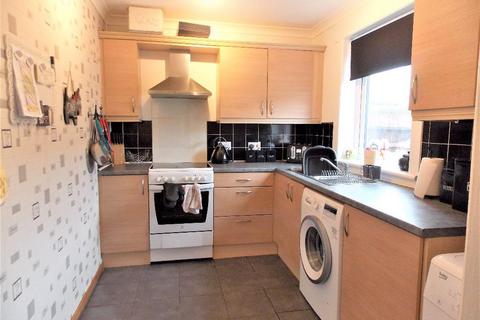 2 bedroom terraced house to rent, Balbeggie Terrace, Douglas and Angus, Dundee, DD4