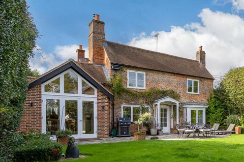 4 bedroom detached house for sale, Newlands Lane, Stoke Row, RG9