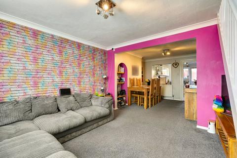 2 bedroom terraced house for sale, Tonbridge Road, Maidstone, ME16