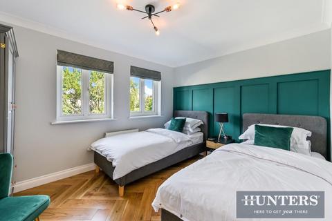 6 Dominion Close, Hounslow, TW3 1PH