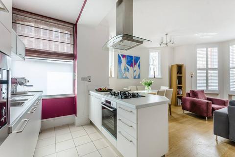 2 bedroom flat for sale, Nevern Square, Earls Court, London, SW5