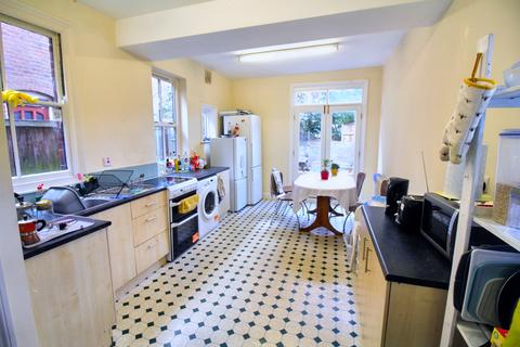 4 bedroom end of terrace house to rent, Mornington Road, Norwich NR2