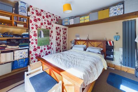121 Calton Road, Gloucester, GL1 5ES