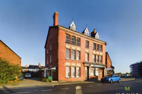 6 bedroom townhouse for sale, Oswald Road, Oswestry