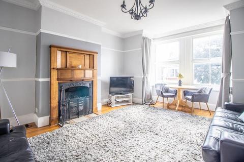 2 bedroom maisonette for sale, Lancaster Gardens, Southend-on-Sea SS1