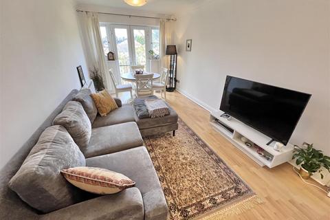 1 bedroom apartment for sale, Grove Avenue, Wilmslow