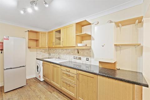 2 bedroom flat for sale, Beresford Road, London N8