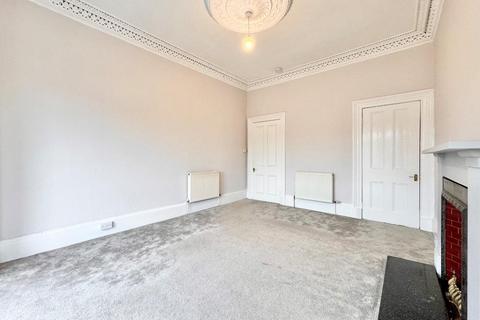 2 bedroom flat to rent, Finlay Drive, Glasgow G31