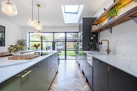 80 Worthington Road, Surbiton, KT6 7RX