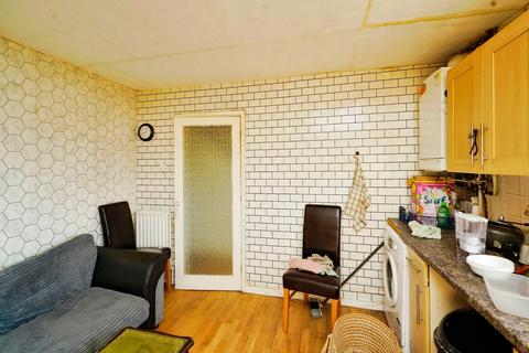 3 bedroom terraced house for sale, Brendon Avenue, Luton LU2