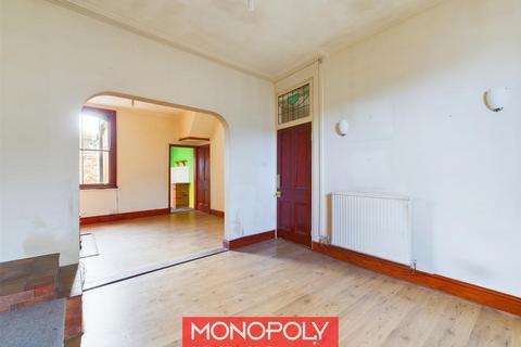 4 bedroom terraced house for sale, Rhyl Road, Denbigh LL16