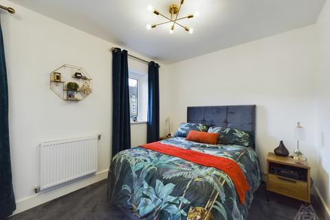 3 Vanette Way, South Ockendon, RM15 5GQ