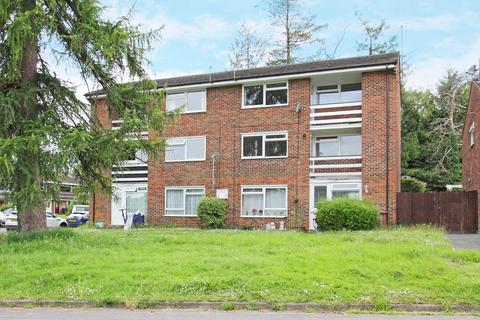 2 bedroom flat for sale, Western Court, Andover, Andover, SP10