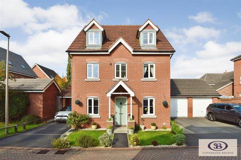 5 bedroom detached house for sale, St. Andrews Close, Weston, Crewe