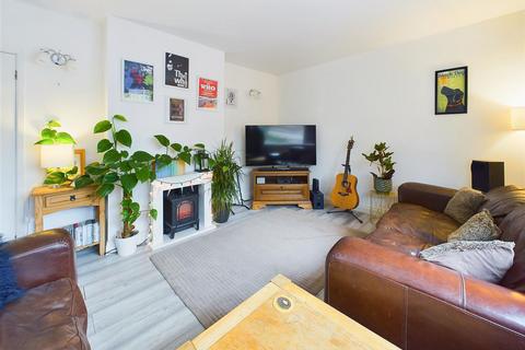 11 Kenrick Road, Nottingham, NG3 6HJ