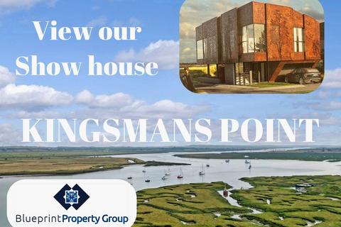 3 bedroom detached house for sale, Kingsmans Point, Hullbridge, Hockley, SS5