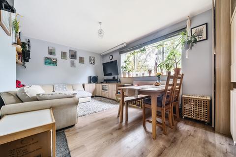 2 bedroom apartment for sale, Lewisham Hill, London