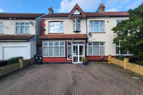 6 bedroom end of terrace house for sale, Eastern Avenue, Ilford