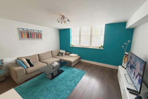 2 bedroom flat to rent, Stone Street, Brighton BN1