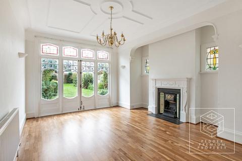 5 bedroom semi-detached house for sale, Woodwarde Road Dulwich