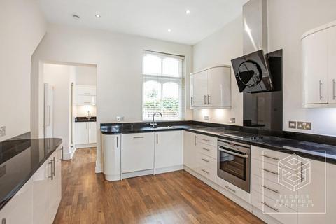 5 bedroom semi-detached house for sale, Woodwarde Road Dulwich