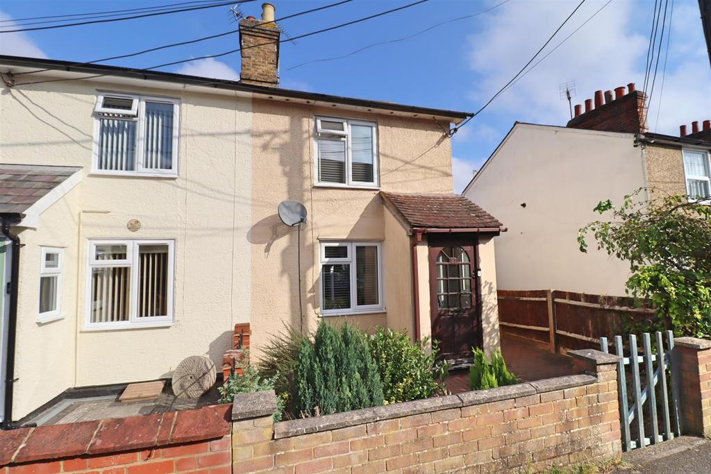 Rifle Hill, Braintree 2 bed end of terrace house for sale £250,000