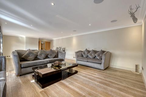 12 Lower Bury Lane, Epping, CM16 5HA