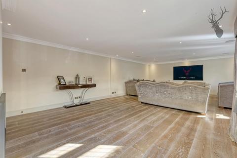 12 Lower Bury Lane, Epping, CM16 5HA