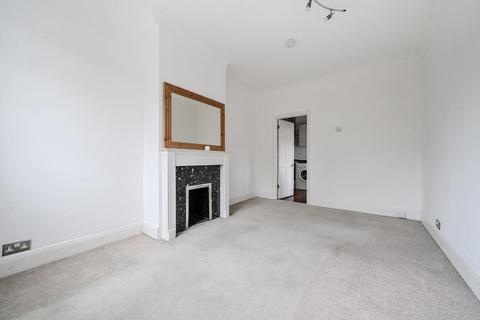 2 bedroom maisonette for sale, Buckingham Avenue, London