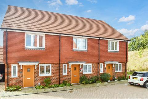 2 bedroom terraced house for sale, Cleves Mews, Horsham, West Sussex